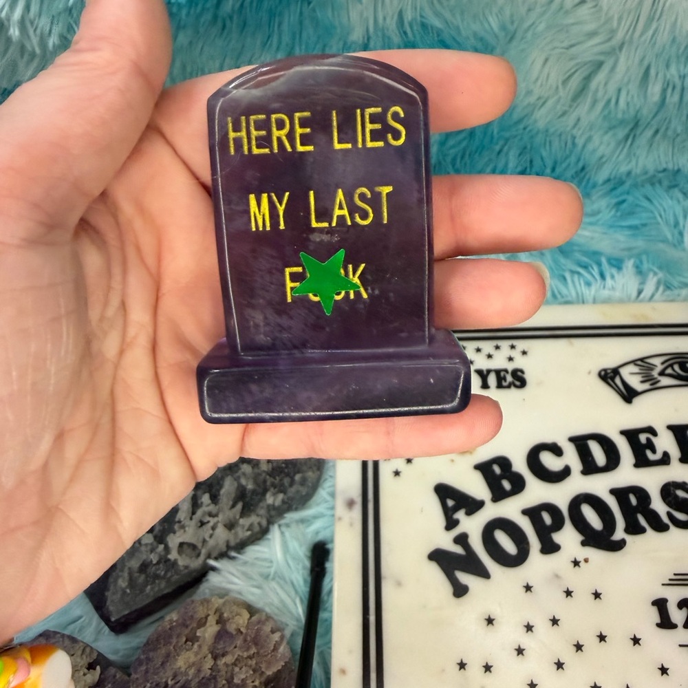 FLUORITE CRYSTAL TOMBSTONE CARVING HERE LIES MY LAST F